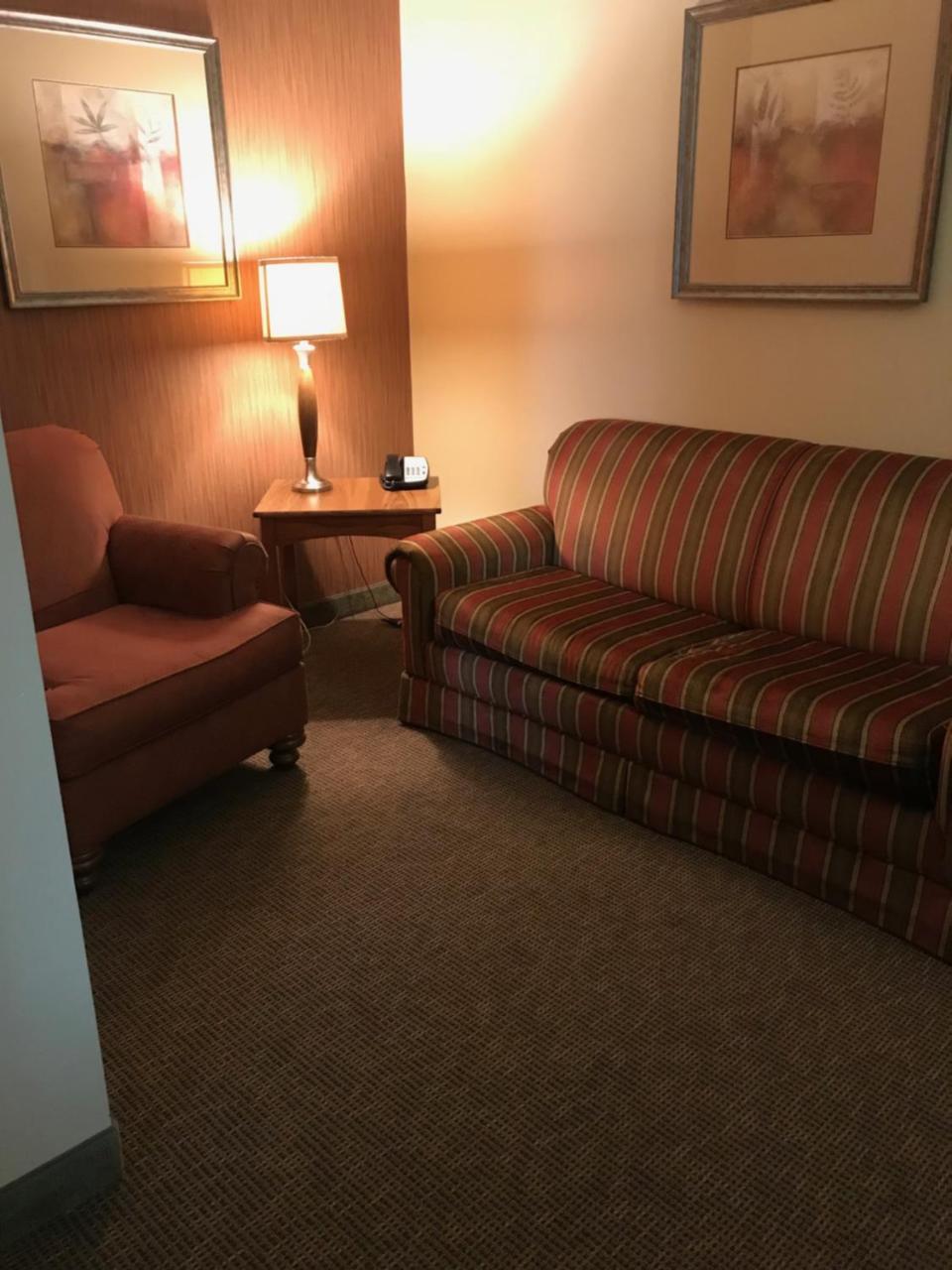 Randolph Inn And Suites Winchester Екстериор снимка