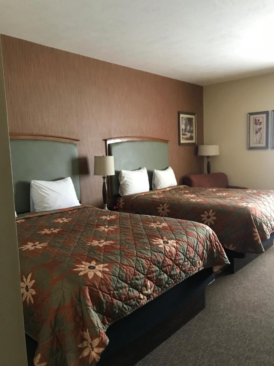Randolph Inn And Suites Winchester Екстериор снимка
